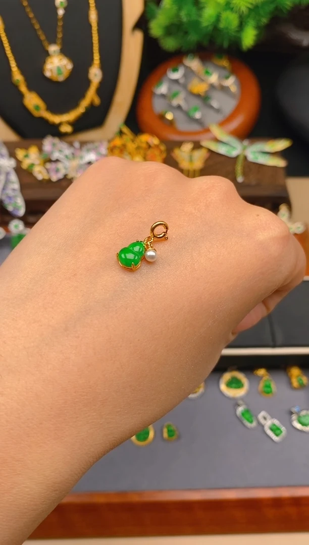 【闪购商品】翡翠吊坠(不含链)银S925镶嵌葫芦万能扣