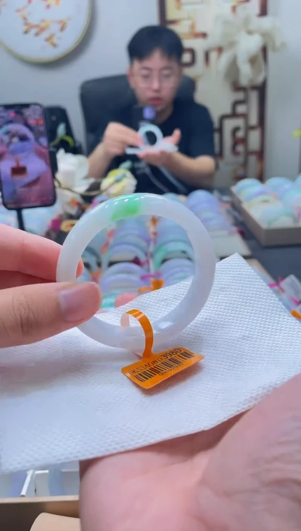 未镶嵌手镯翡翠137-53