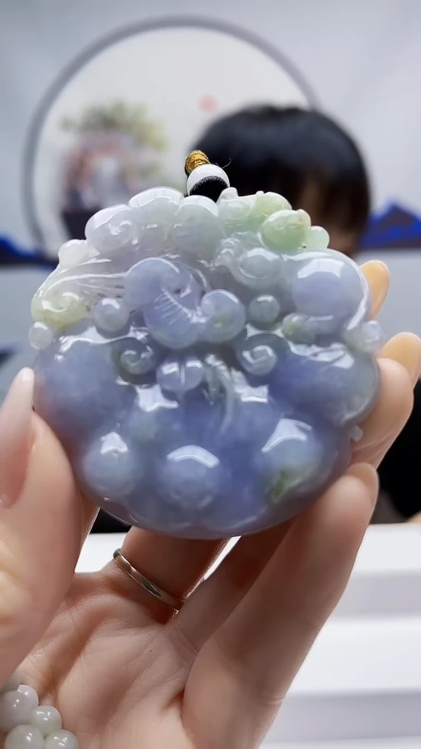 未镶嵌定制翡翠毛货挂件50