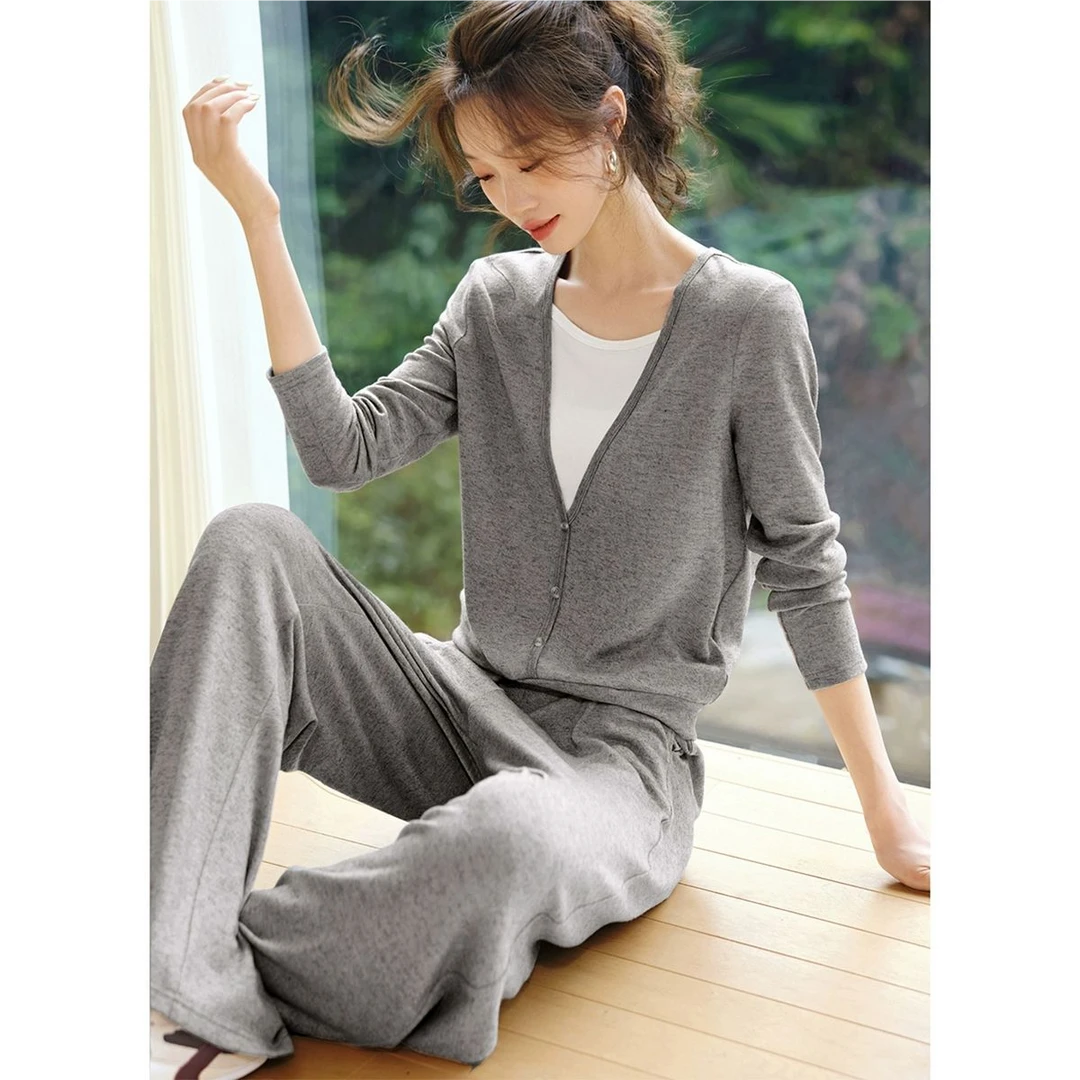 宽松两件套2025秋季新款慵懒风撞色拼接V领T恤休闲裤套装