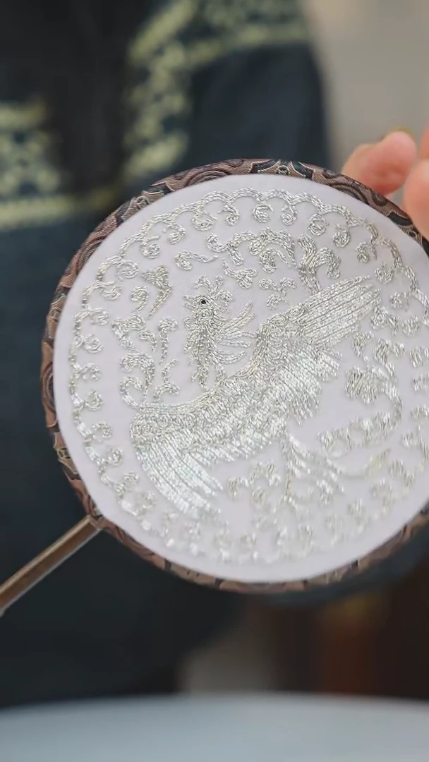 织绣姚艺术整点福利苏绣扇子