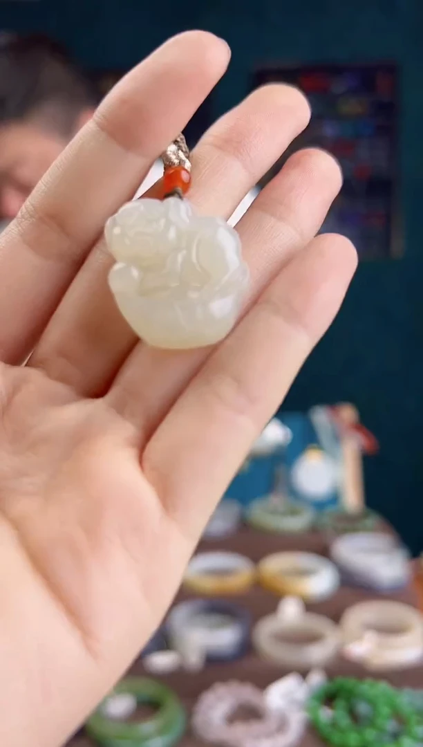 【闪购商品】和田玉颈饰未镶嵌多样性发货 拍一单发一个