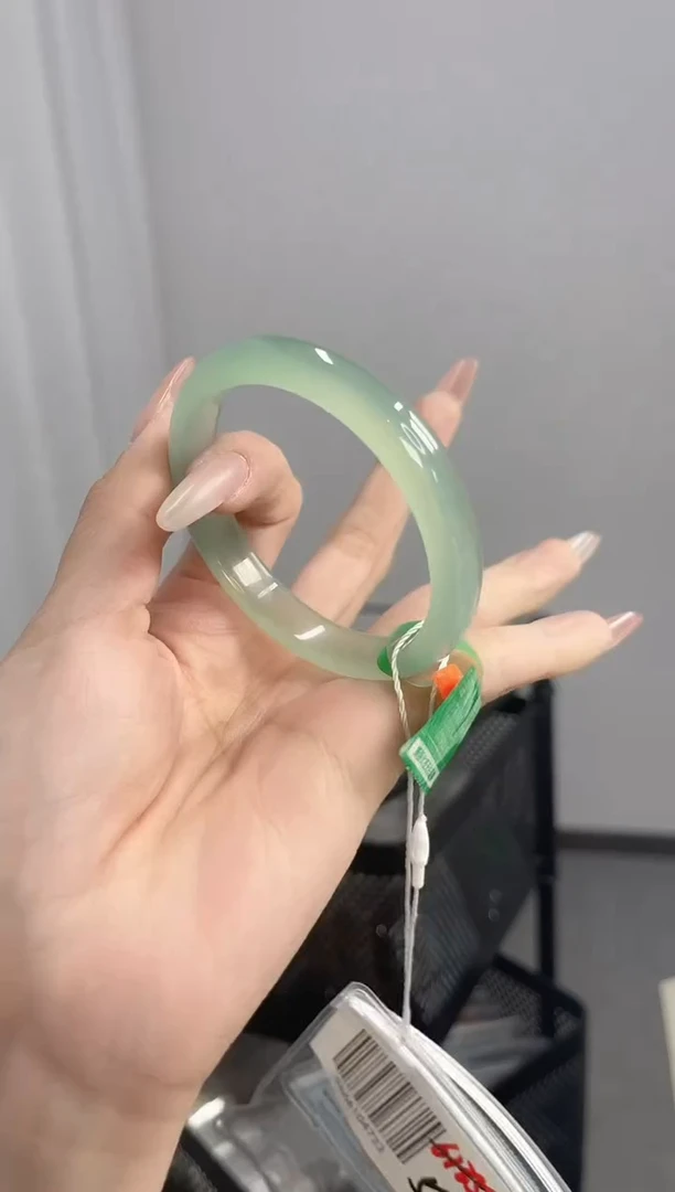 【闪购商品】玛瑙/玉髓手镯未镶嵌54-55圈