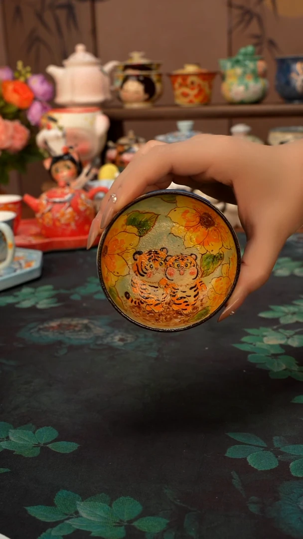 迷糊  小老虎紫砂普洱杯