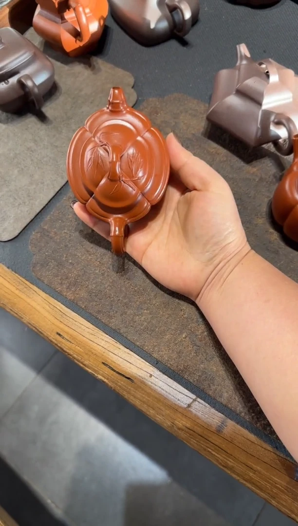 【闪购商品】紫砂茶壶腰圆海棠双线竹鼓