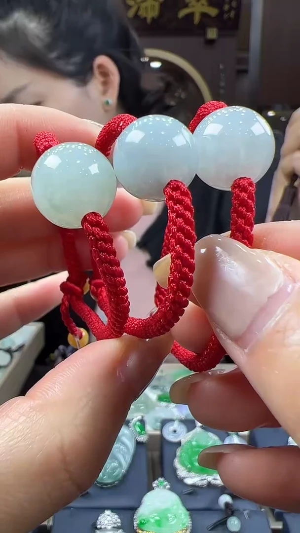 【闪购商品】翡翠挂件未镶嵌圆珠手绳（多样性发其一）