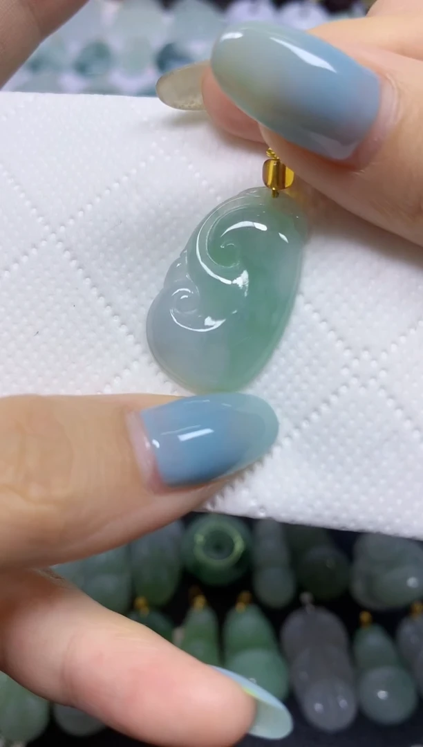 翡翠未镶嵌颈饰天然翡翠A货