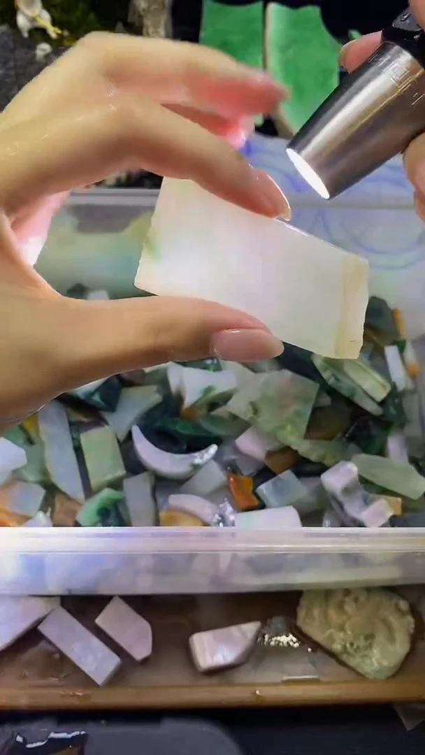 翡翠裸石天然缅甸翡翠a货