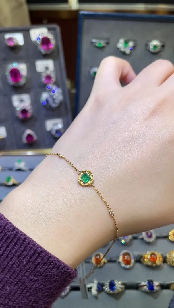 【闪购商品】祖母绿手链18K金镶嵌0.39ct