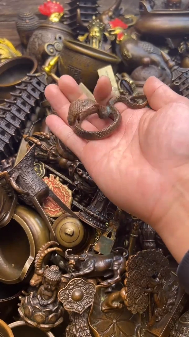 精美铜器，点击下单