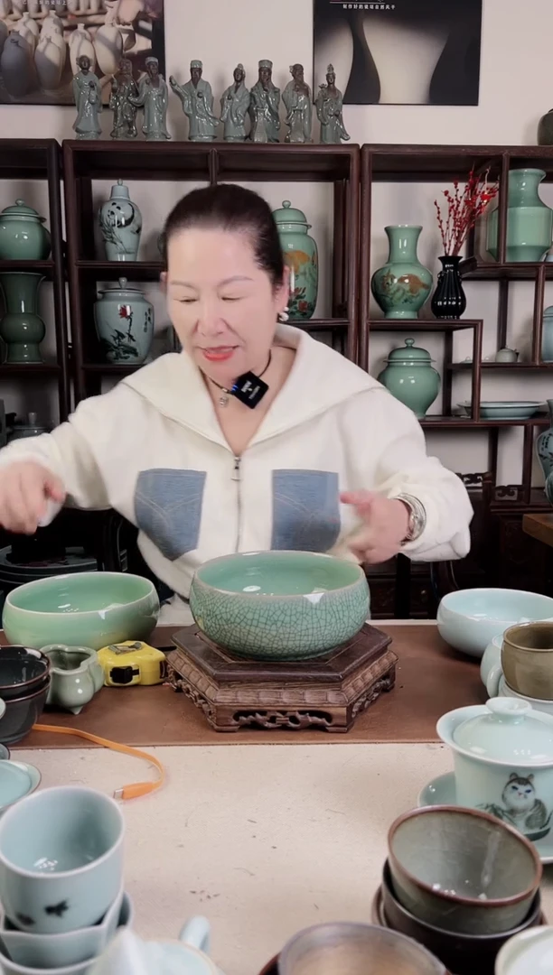 龙泉青瓷 哥窑 梅青 水洗