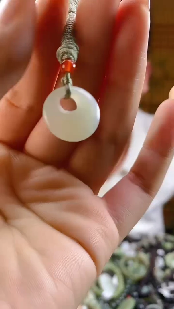 和田玉未镶嵌颈饰多样性发货，拍一发一