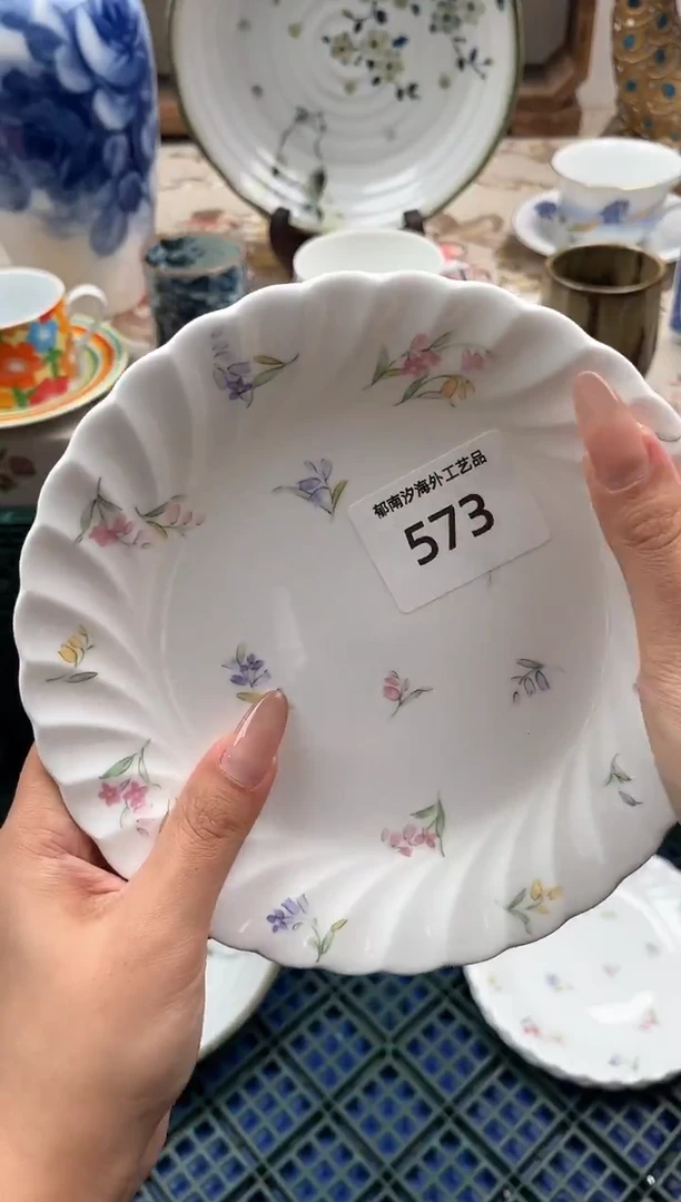 瓷片江**啊R         573