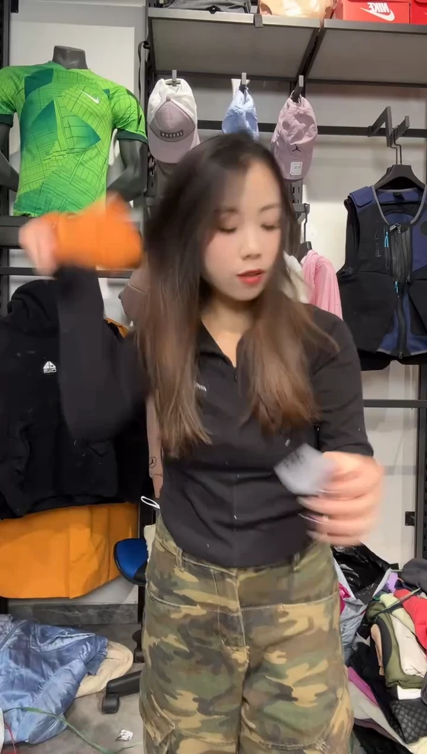 1390 编码 瑕疵款直播间过款为准 尺码   身高