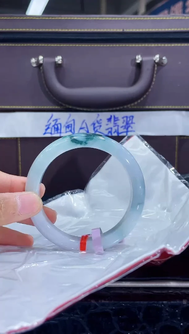 未镶嵌手镯翡翠2