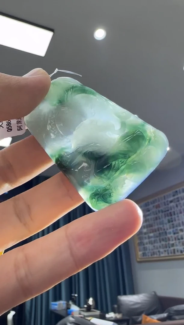 颈饰未镶嵌翡翠天然翡翠A货孤品一件