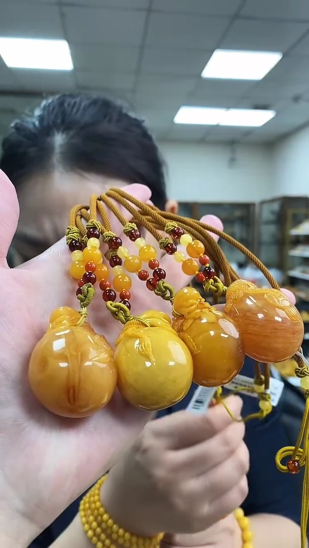 蜜蜡吊坠(不含链)未镶嵌天然蜜蜡钱袋吊坠赠绳（多样性只发其一）