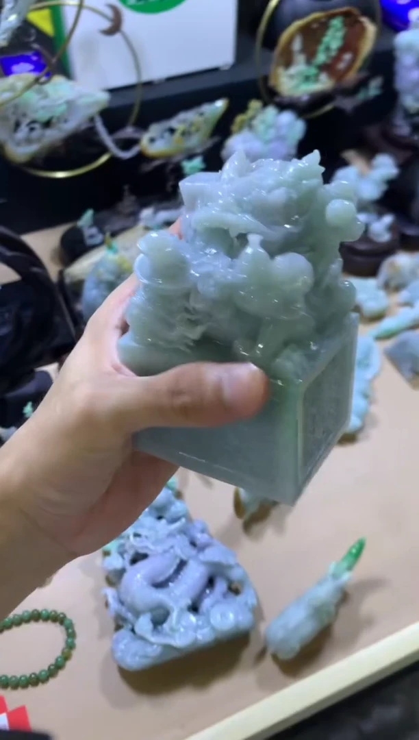 未镶嵌摆件翡翠用****3翡翠摆件