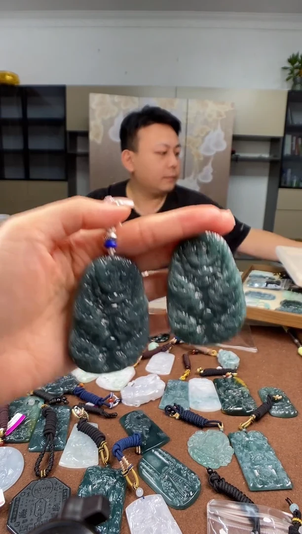 颈饰未镶嵌翡翠多样性发其一