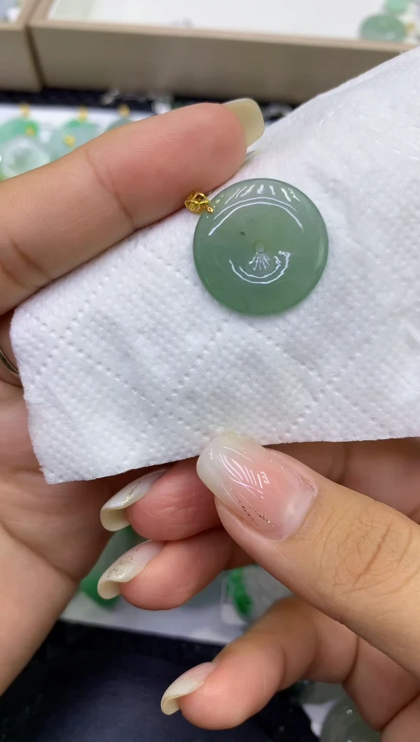 颈饰未镶嵌翡翠天然缅甸A货翡翠