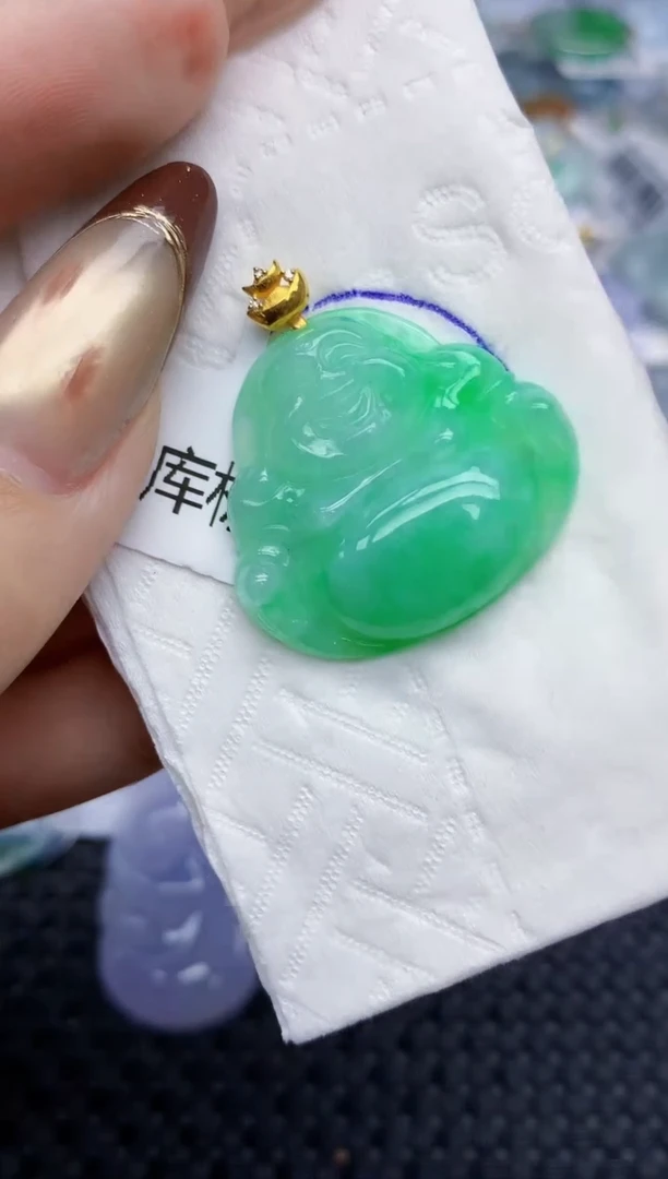 颈饰18K金镶嵌翡翠   天然翡翠A货  百元以上9米证书费自理