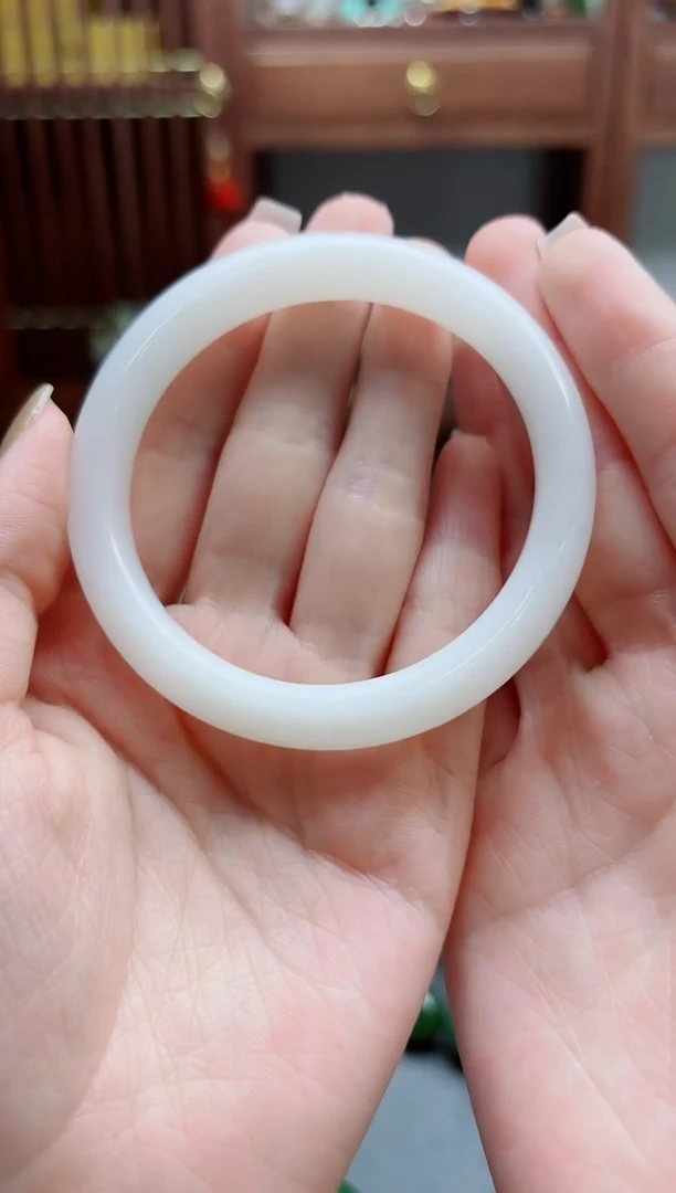 和田玉手镯未镶嵌白玉手镯56#XE00715