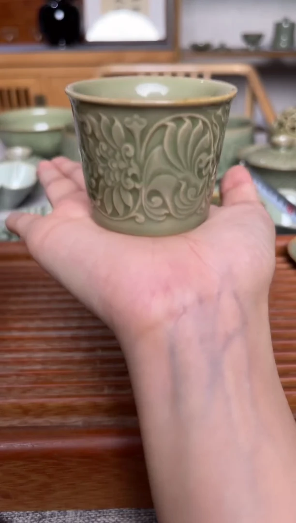 瓷器耀州窑金银花主人杯 微瑕