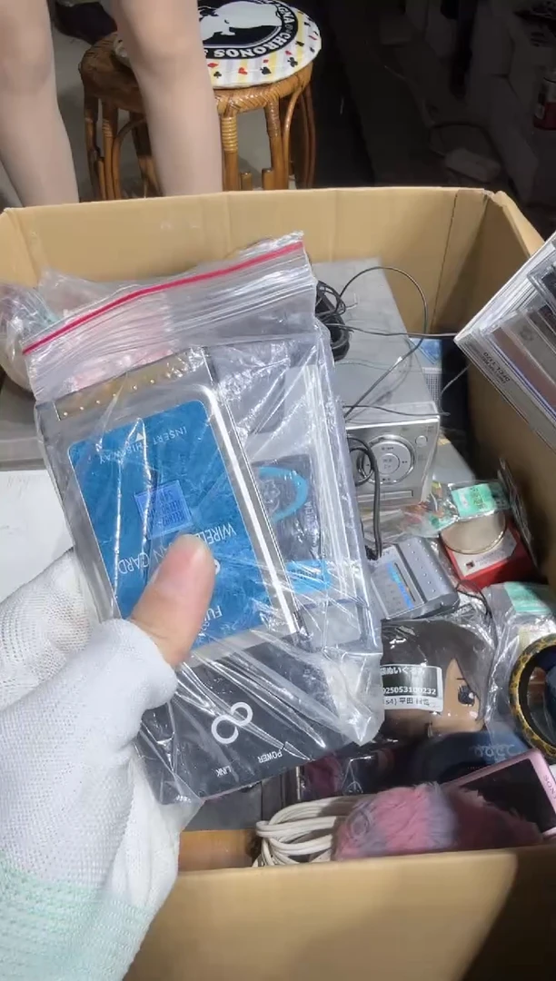 瓷片@ 444   中古商品，瑕疵品，不保好坏。