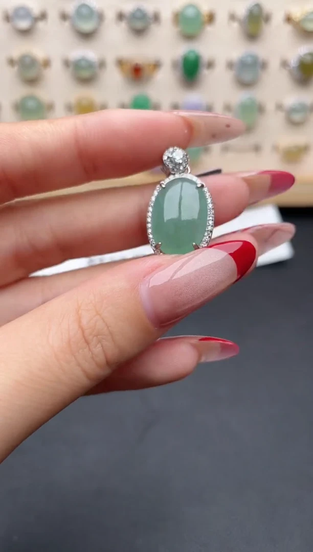 【闪购商品】翡翠吊坠(赠链)银S925镶嵌一物一证一礼盒