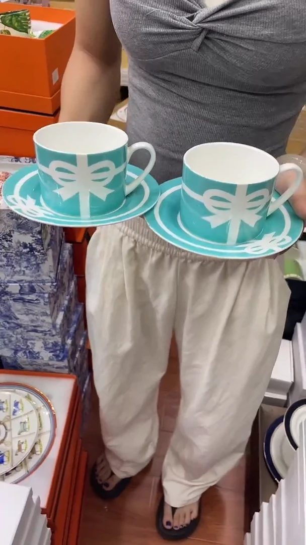 鸿辉家品牌瓷器，京东包邮！