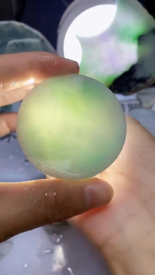 翡翠裸石缅甸天然A货翡翠Q2506