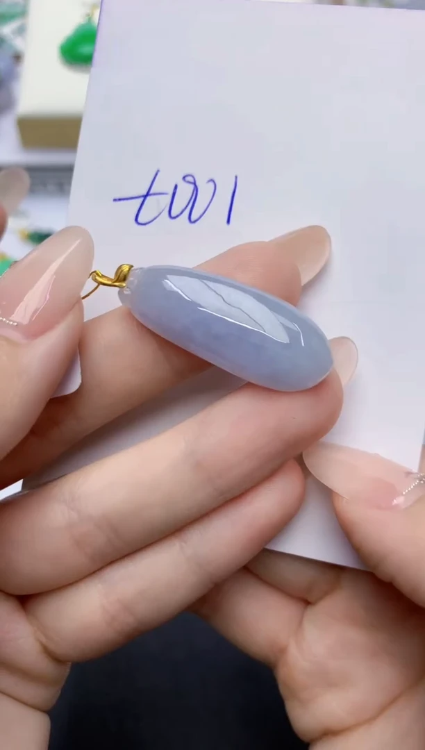 翡翠18K金镶嵌颈饰天然缅甸翡翠A货