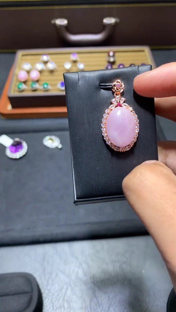 未镶嵌锂辉石吊坠F28【多样性发其一】