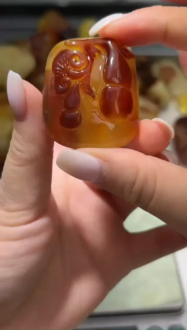 裸石琥珀未镶嵌琥珀蜜蜡吊坠