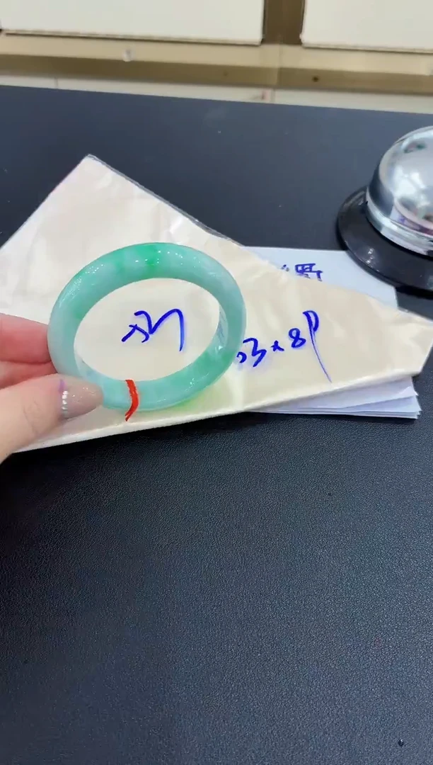 未镶嵌手镯翡翠翡翠手镯