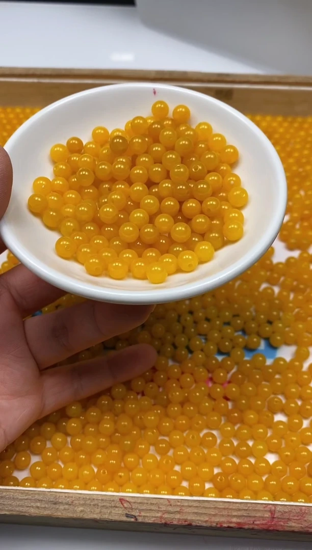 玛瑙/玉髓散珠未镶嵌B102 鸡油黄6mm50个12元