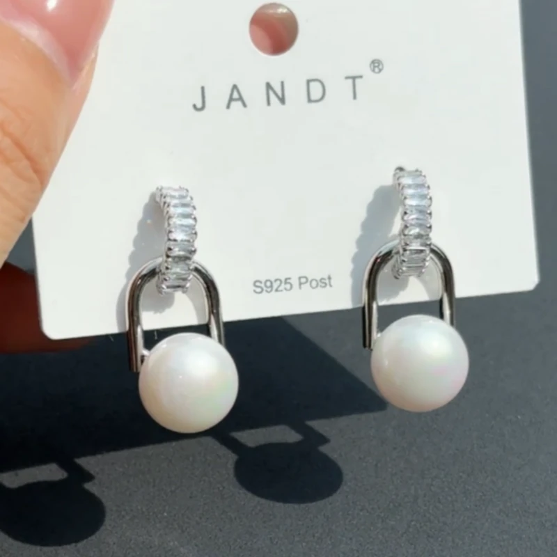 合金仿珍珠耳饰 几何锆石回形针珠珠耳钉女通勤百搭气质复古耳饰