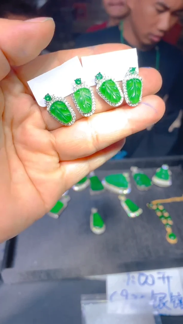 【闪购商品】定制翡翠未镶嵌210定制翡翠多样性发货（发其一）