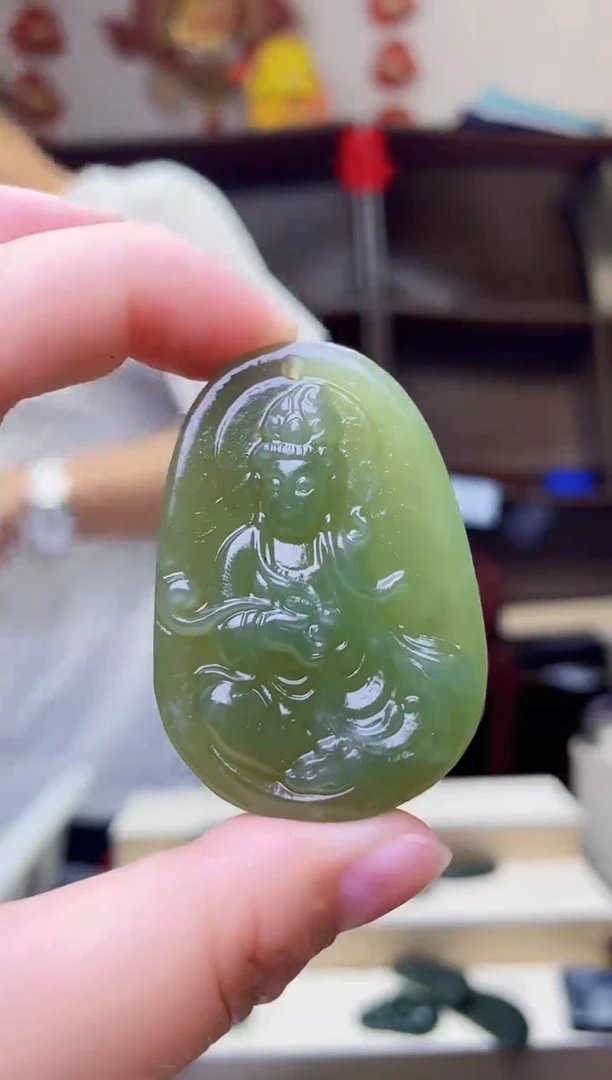 和田玉未镶嵌颈饰1