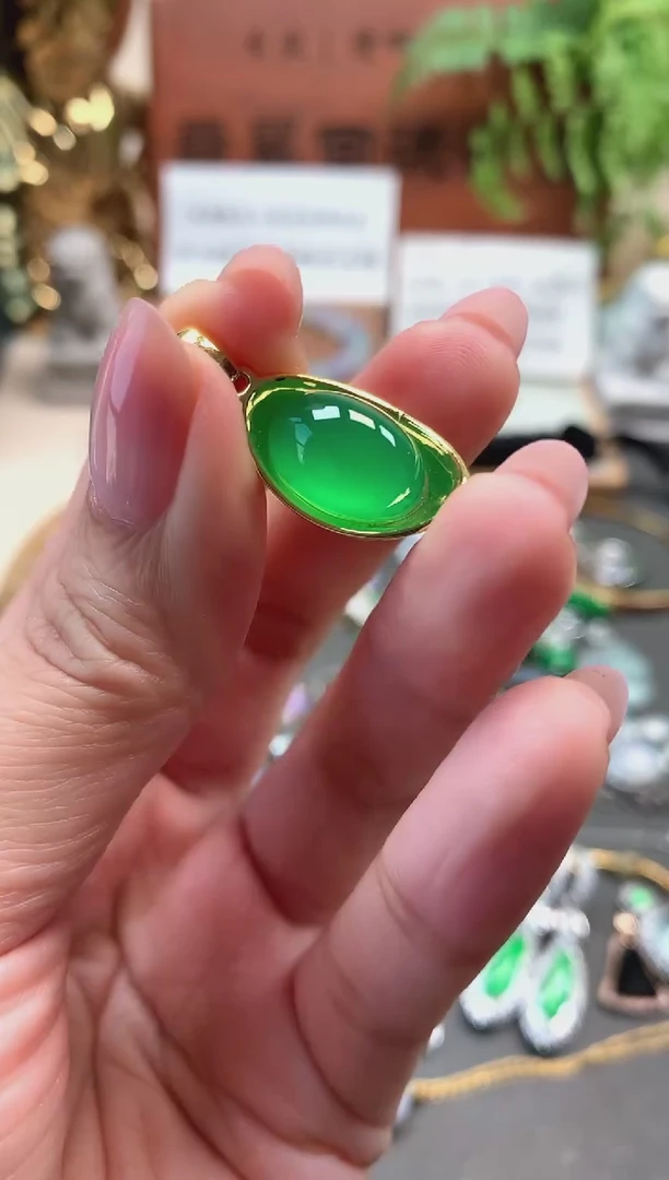 【闪购商品】玛瑙/玉髓颈饰合金吊坠