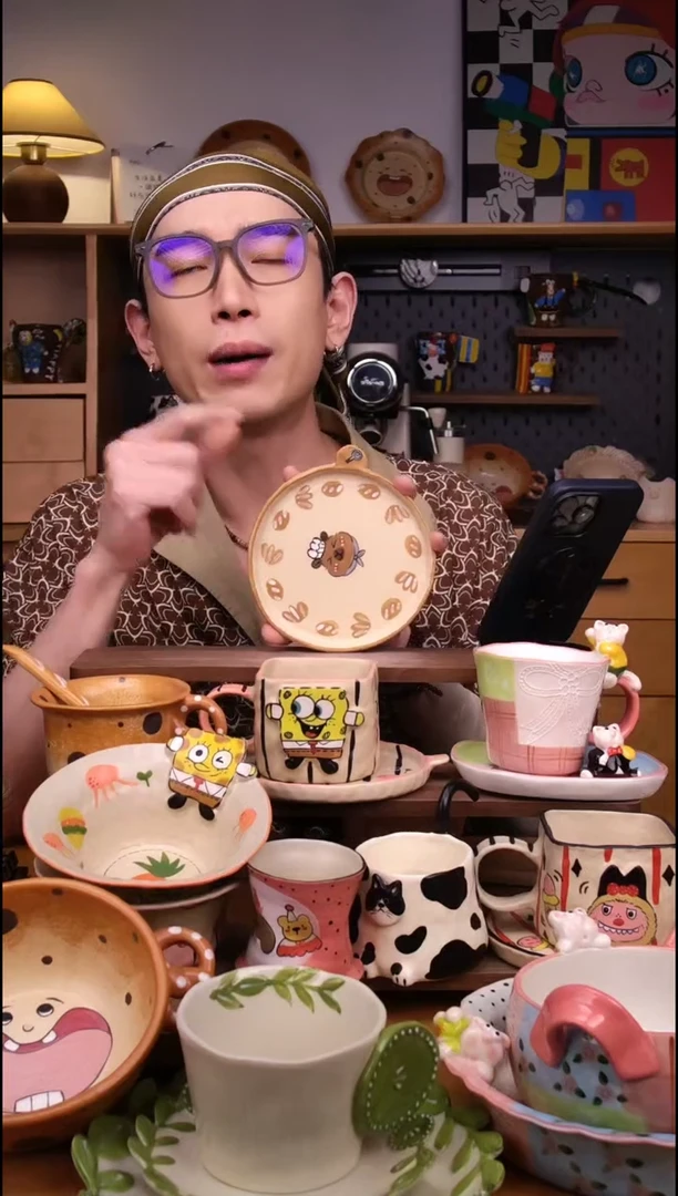 盘景德镇可爱设计师款陶瓷