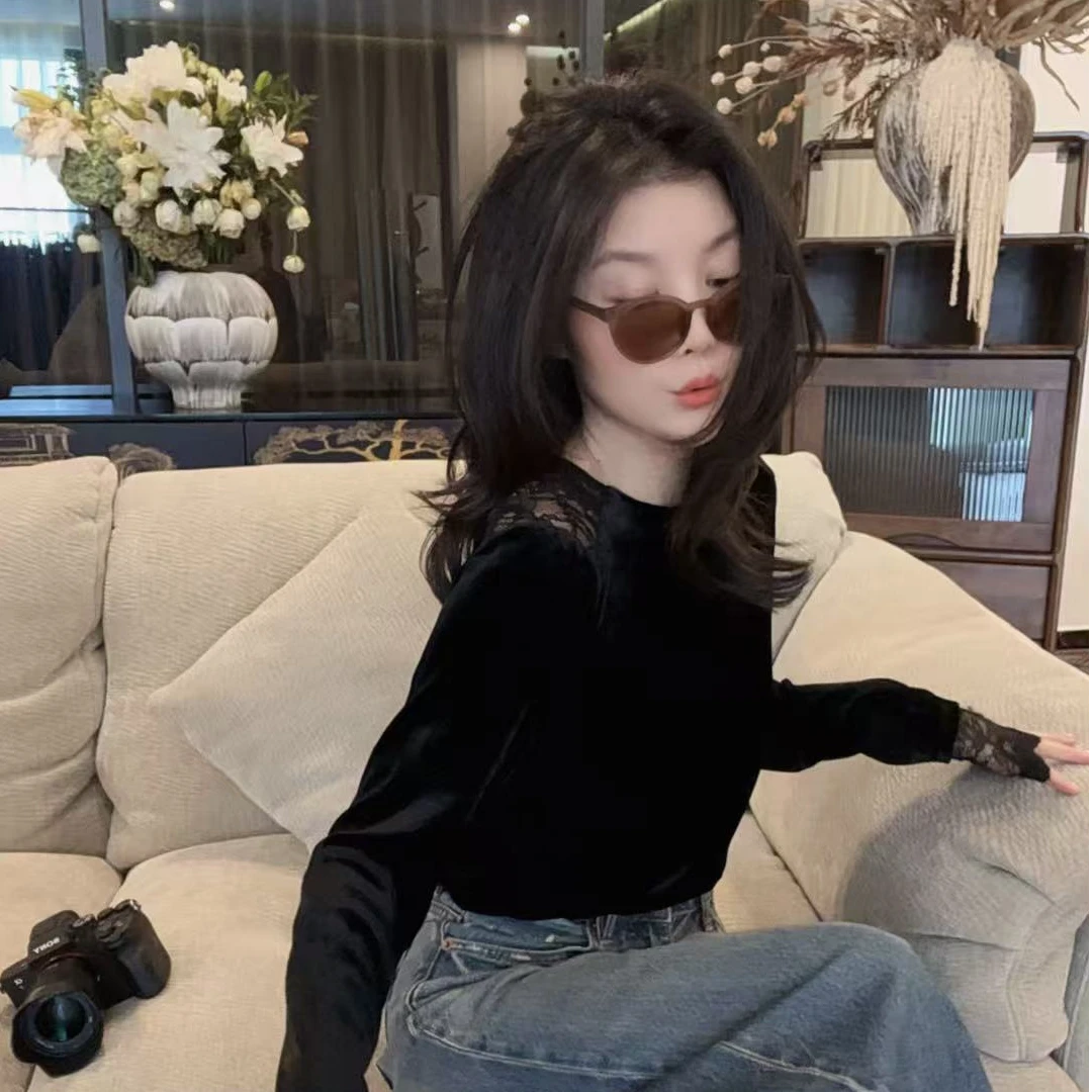 【悦悦专属】洋气圆领后背蕾丝拼接丝绒长袖Y851