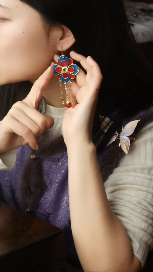 【闪购商品】刺绣纯手工非遗国风饰品一个