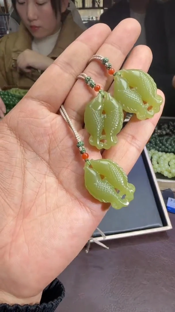 未镶嵌和田玉挂件【陆1118】22 7023 多样性发其一