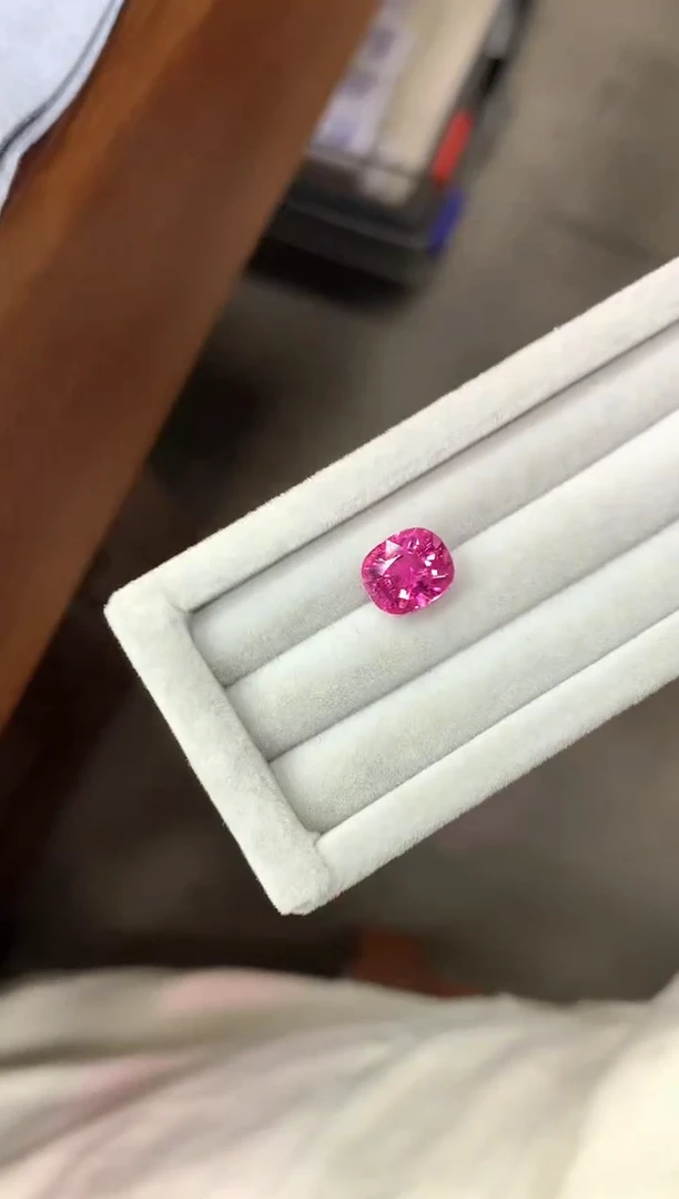 未镶嵌裸石碧玺n***i2.76ct 59
