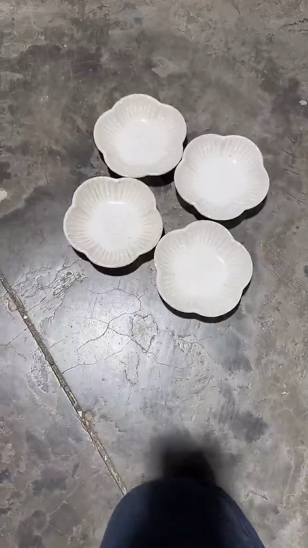 陶瓷4个小碟子微瑕 凑满20元包邮