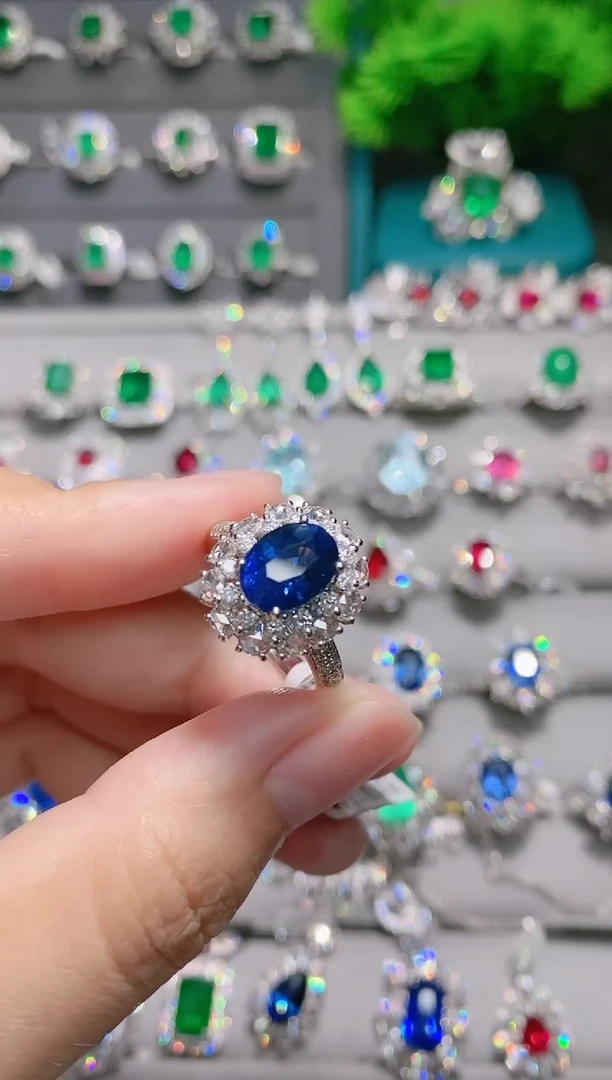 18K金戒指蓝宝石18K金镶嵌咕*?.