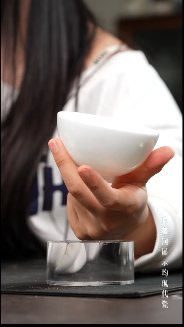 景德镇高白泥鸡心杯