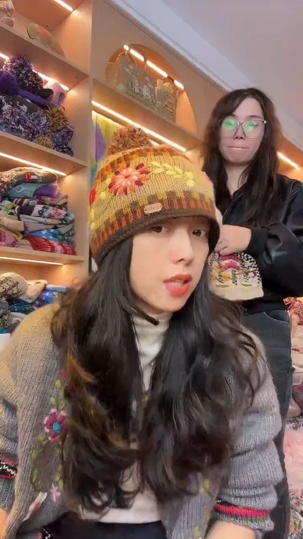 绵羊毛美拉德刺绣单球帽