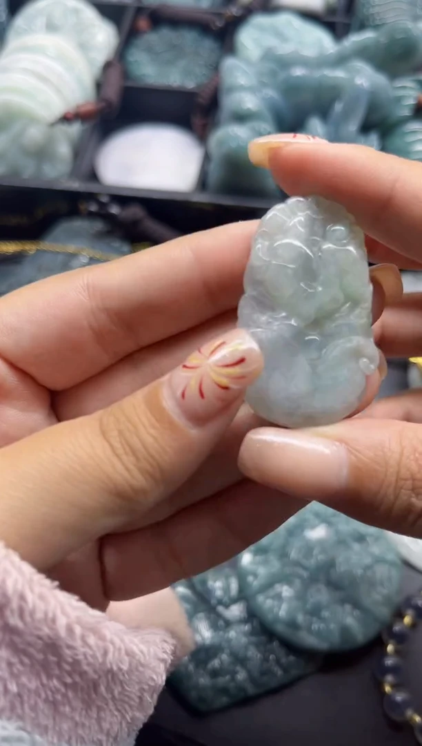 【闪购商品】翡翠颈饰未镶嵌翡翠